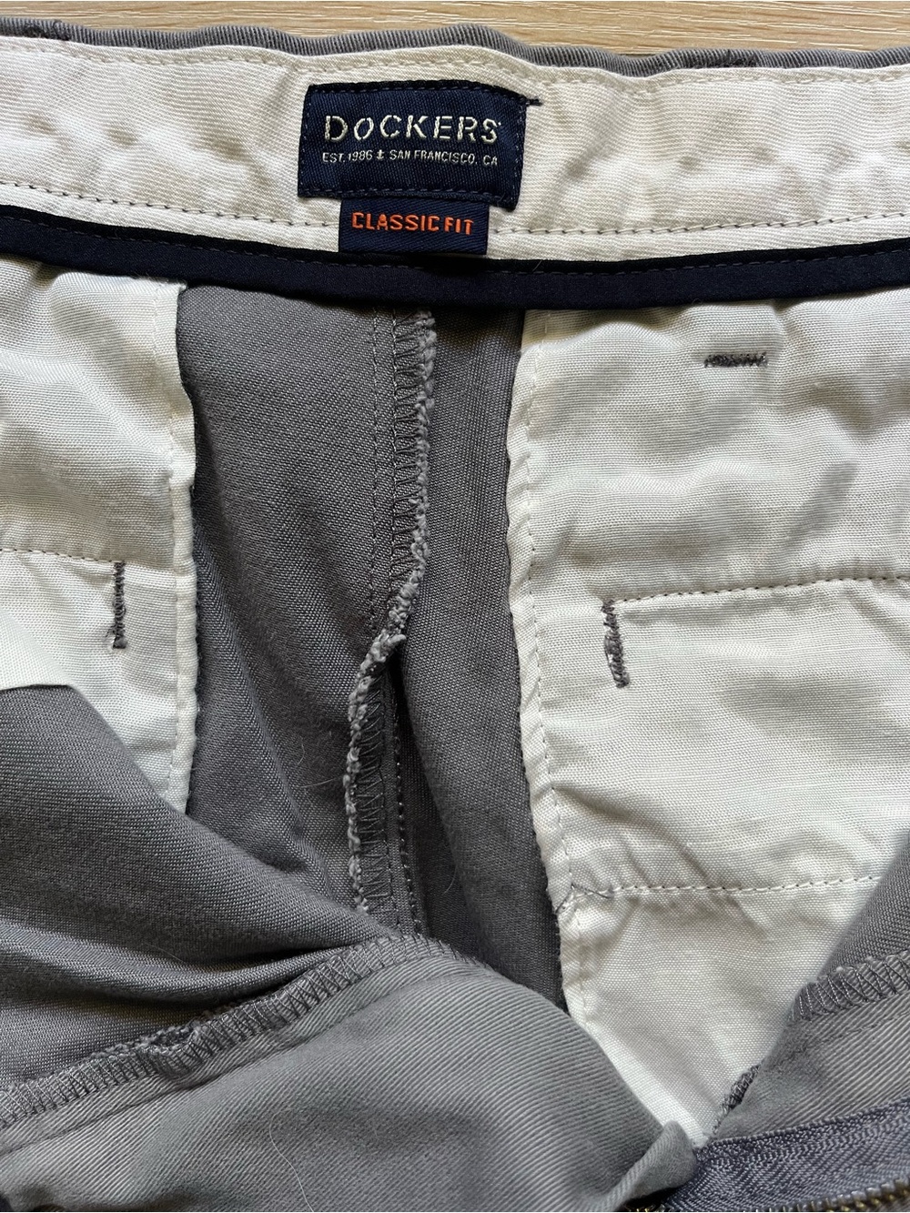 Dockers Classic Fit Chinos in Gray
